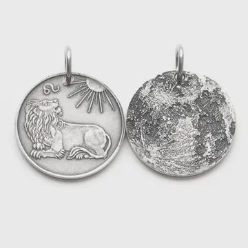 Zodiac Moon Silver Charm | Leo