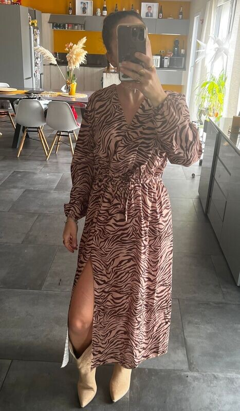 Robe Jana
