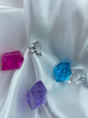 Arrow- Ear Cuff Arrow- Ear Cuff