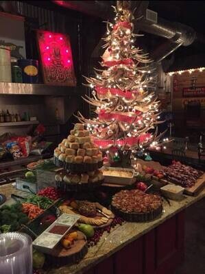 HOLIDAY DECOR