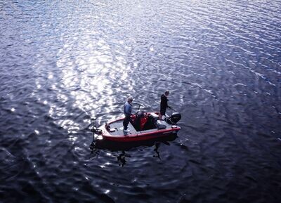 C400 Bass Mietboot für 2-3 Personen inkl. Trailer / freie Verfügung