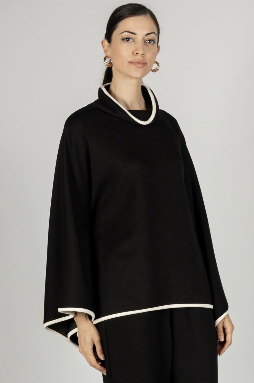Contrast Cowl Neck Poncho