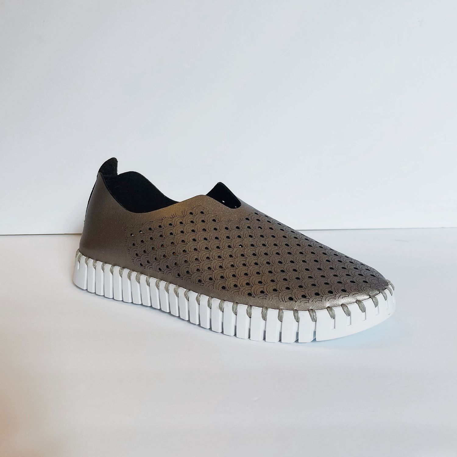 Tulip Gunmetal Slip On
