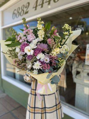 Florist Choice - Seasonal Blooms Bunch