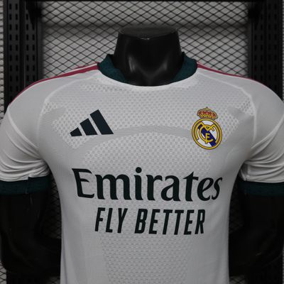 Real Madrid 26-27 Home player 