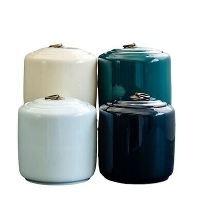 Tierurne Keramik in vier verschiedene Farben, personalisierbar TG bis 40Kg Tierurne Keramik in vier verschiedene Farben, personalisierbar TG bis 40Kg