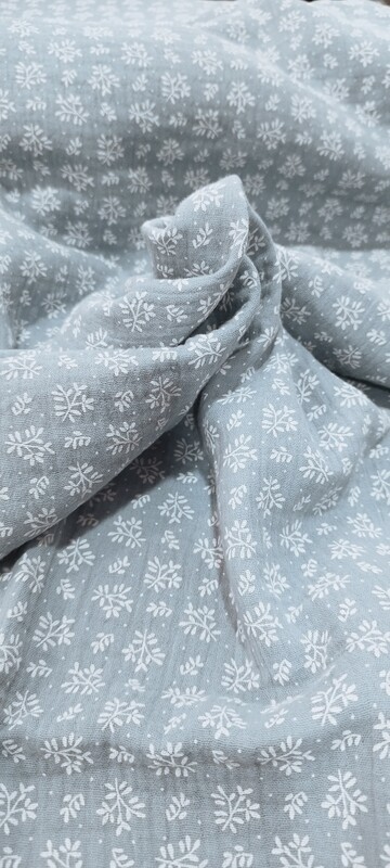 Musseline Azul claro com flores