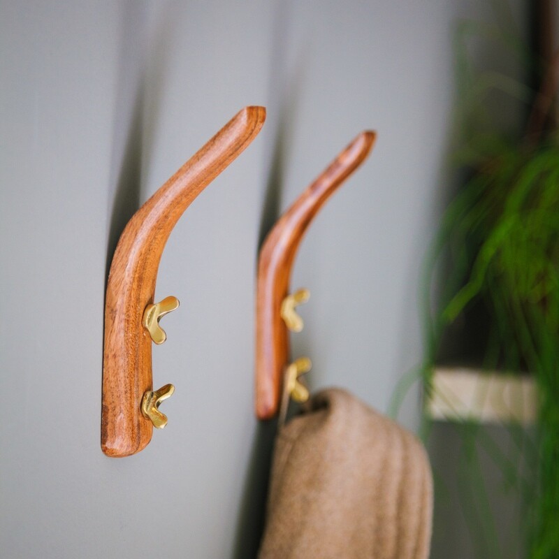 Kapstokhaak hout en messing