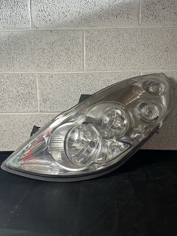 Faro sinistro Opel Movano 37•6040•R• 248682