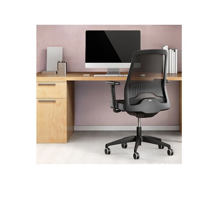 Interstuhl's Everysi1 Swivel chair, medium high