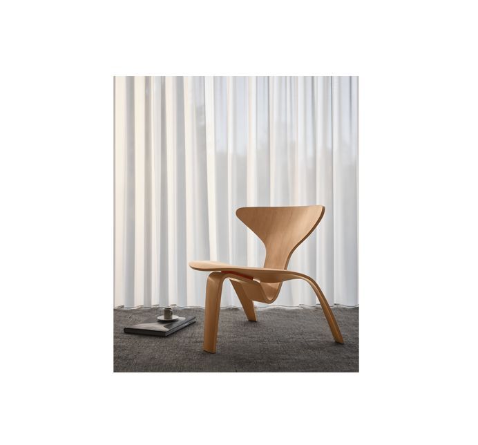 PK0 A chair clear lacquered veneer  shell by Fritz Hansen.