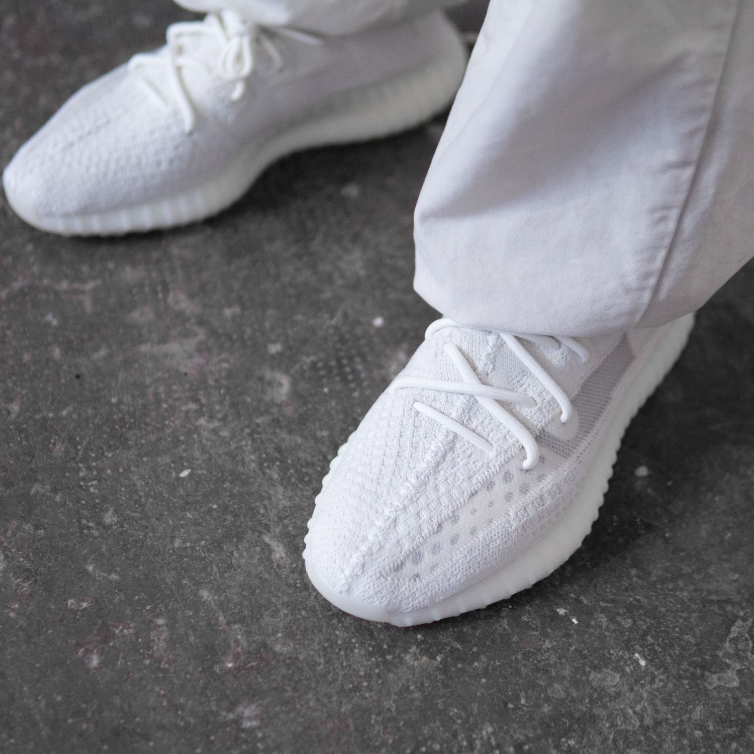 Adidas Yeezy Boost 350 V2