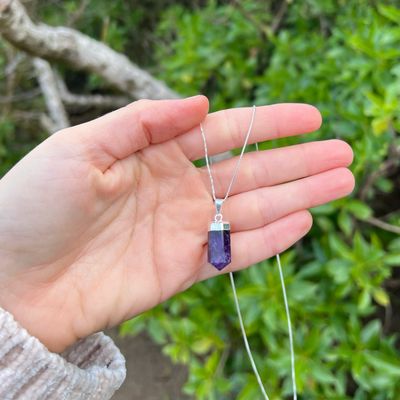 Cadena con péndulo de Amatista