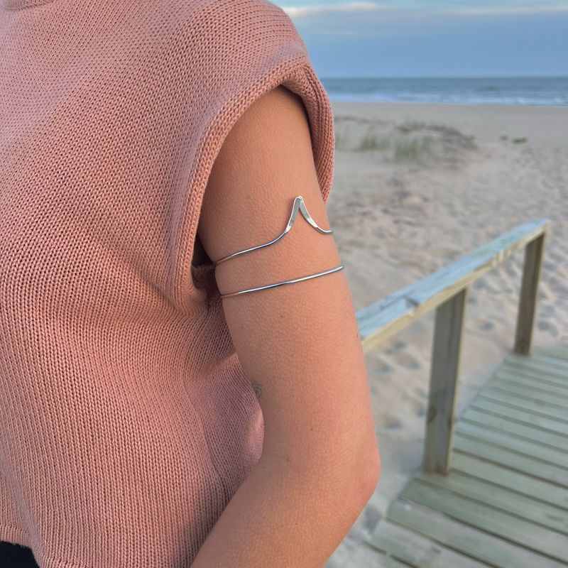 Brazalete Arm Cuff V