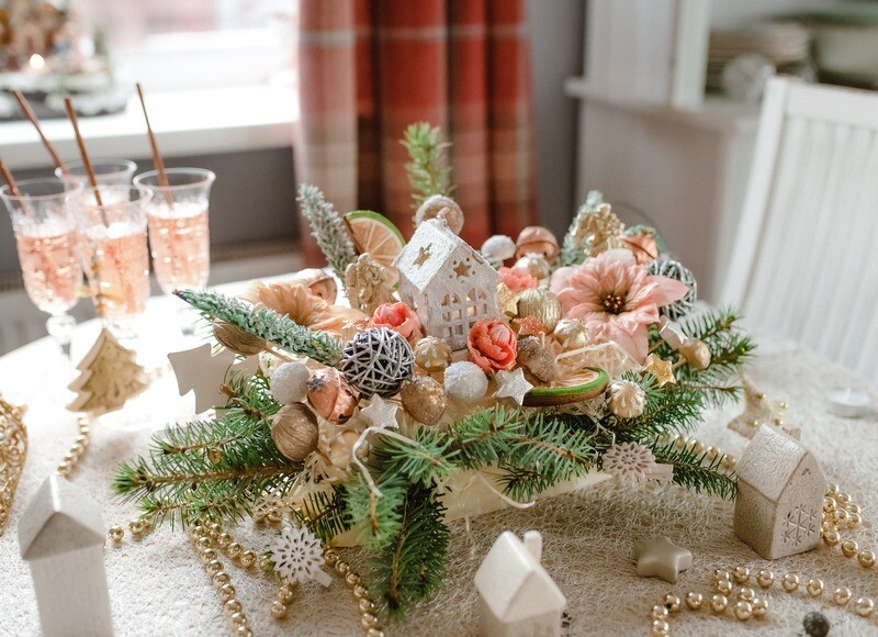 Christmas composition for table - cookie decorating class