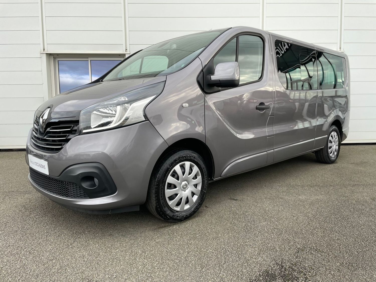 RENAULT TRAFIC COMBI