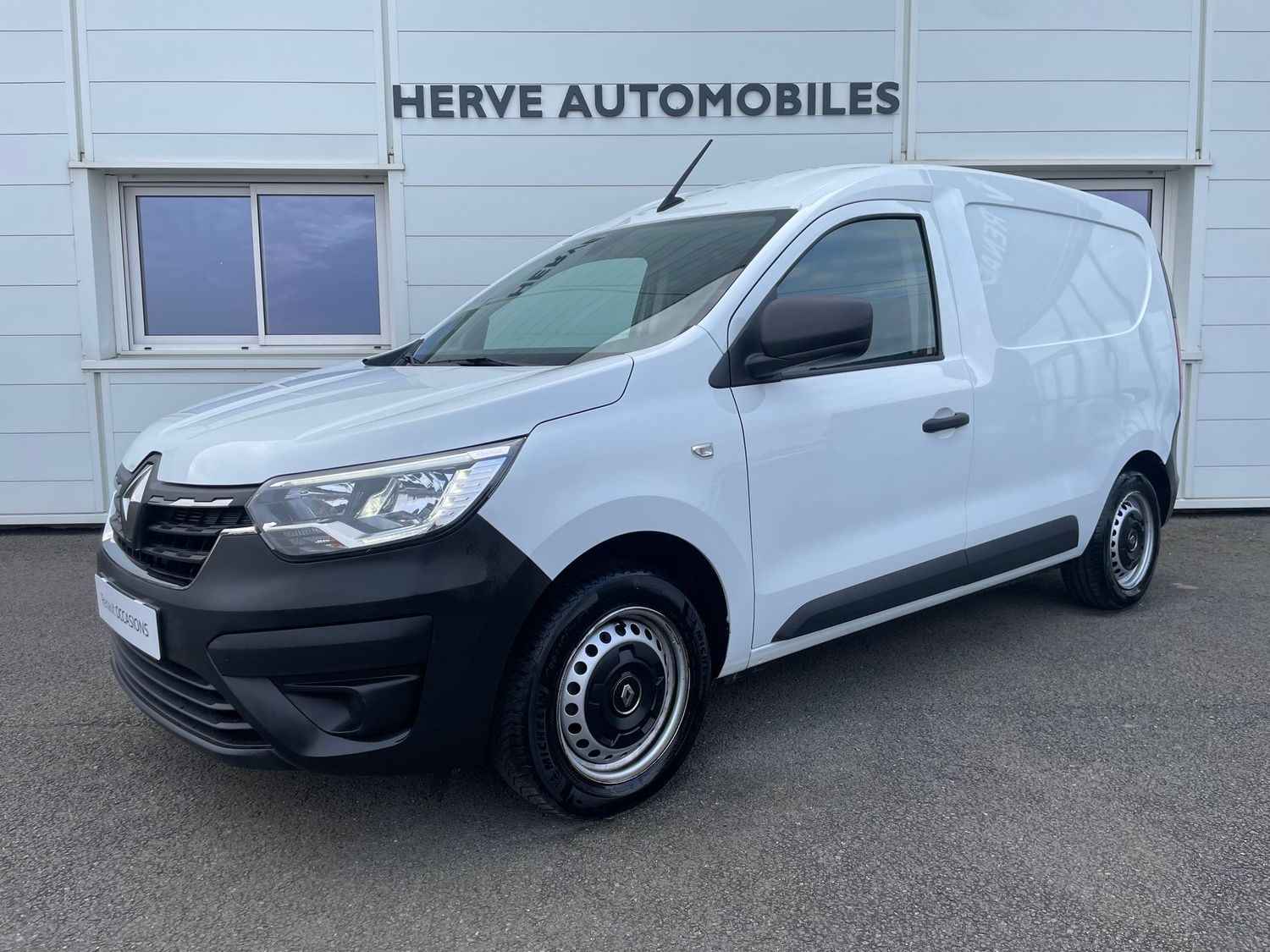 RENAULT EXPRESS VAN