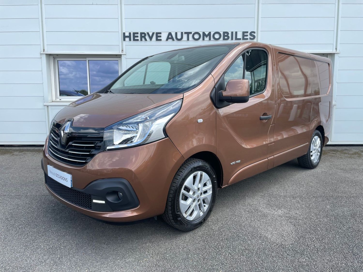 RENAULT TRAFIC FOURGON