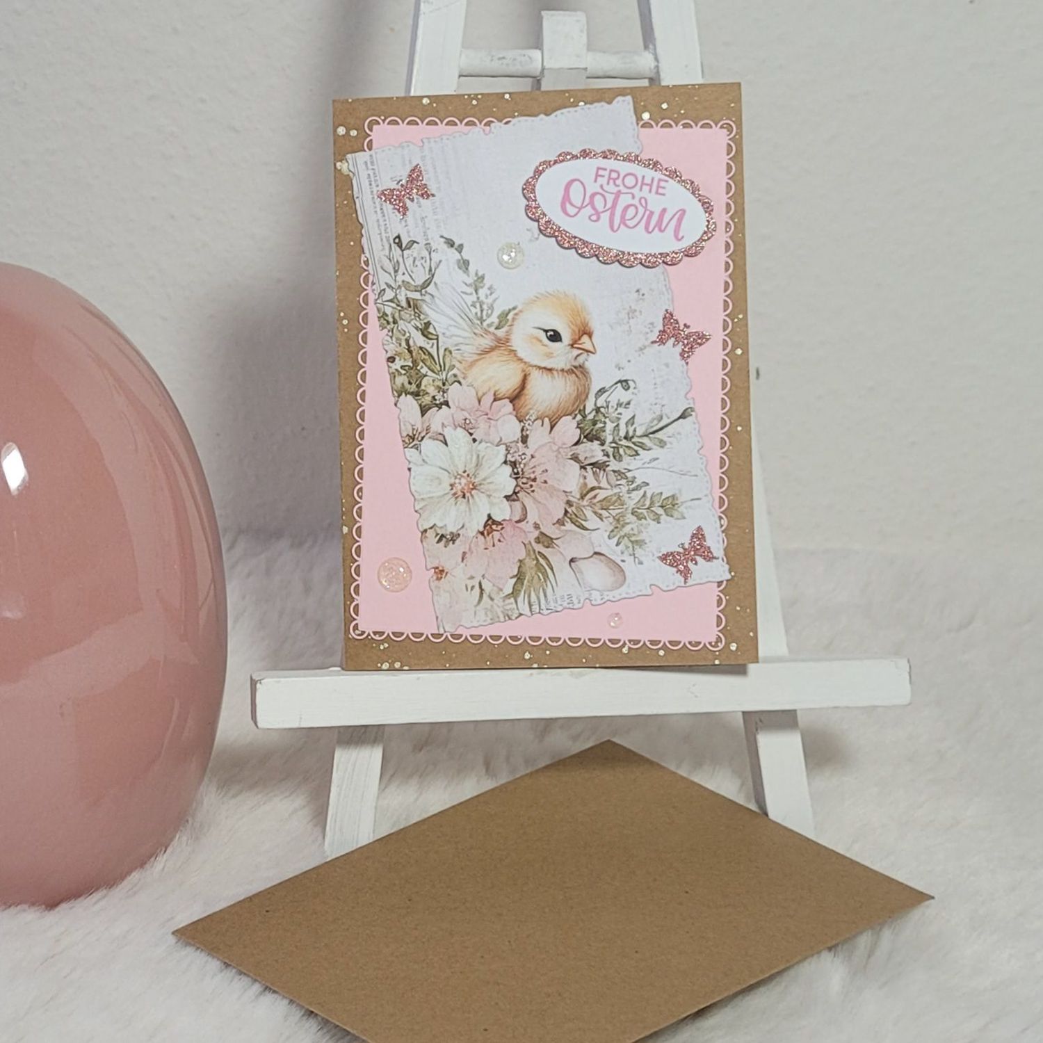 Oster Grußkarte 3 - Küken mit Blüten und Schmetterlingen - A6