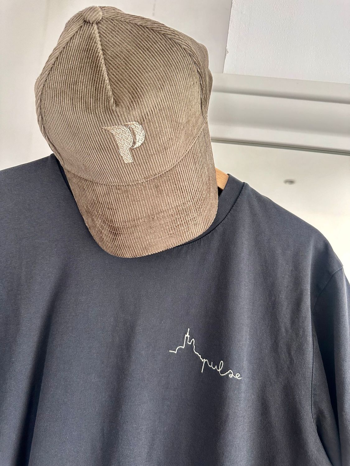 T-shirt The Line gris Anthracite
