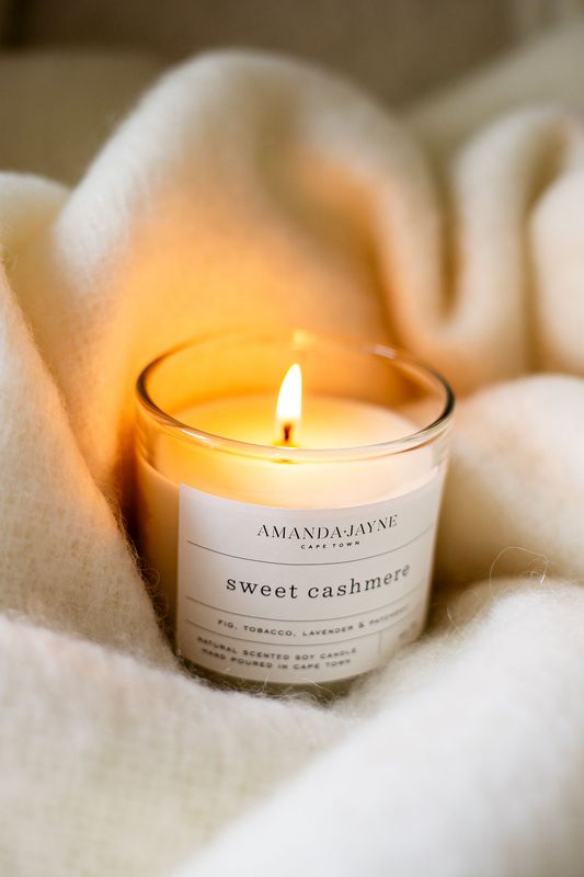 AMANDA-JAYNE CANDLE - Sweet Cashmere