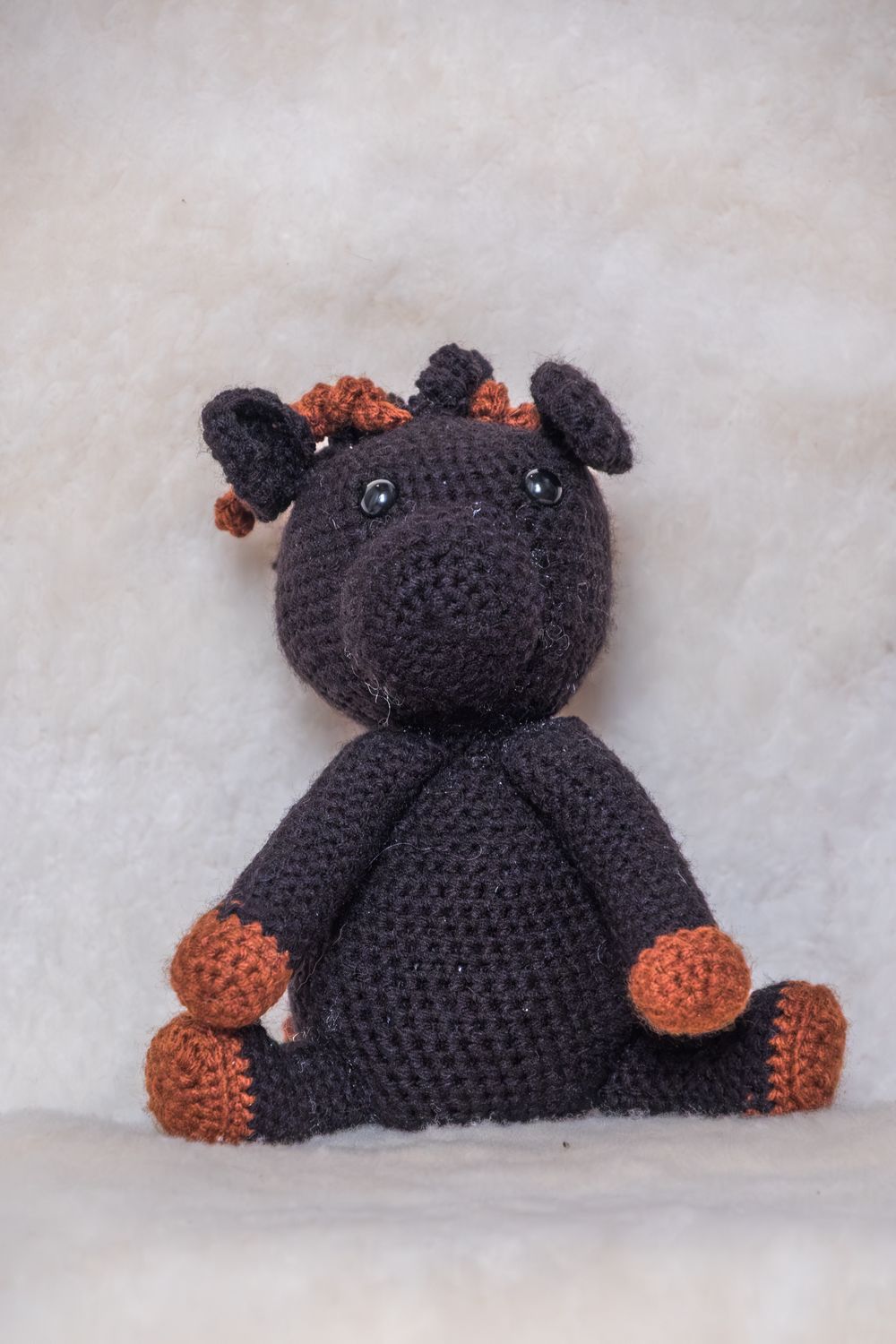 KNITTED WOOL ANIMAL (SPIRIT)