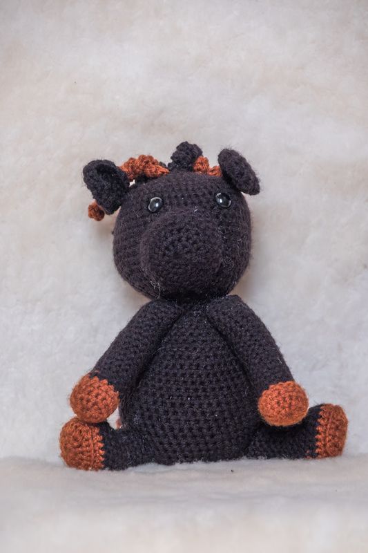 KNITTED WOOL ANIMAL (SPIRIT)