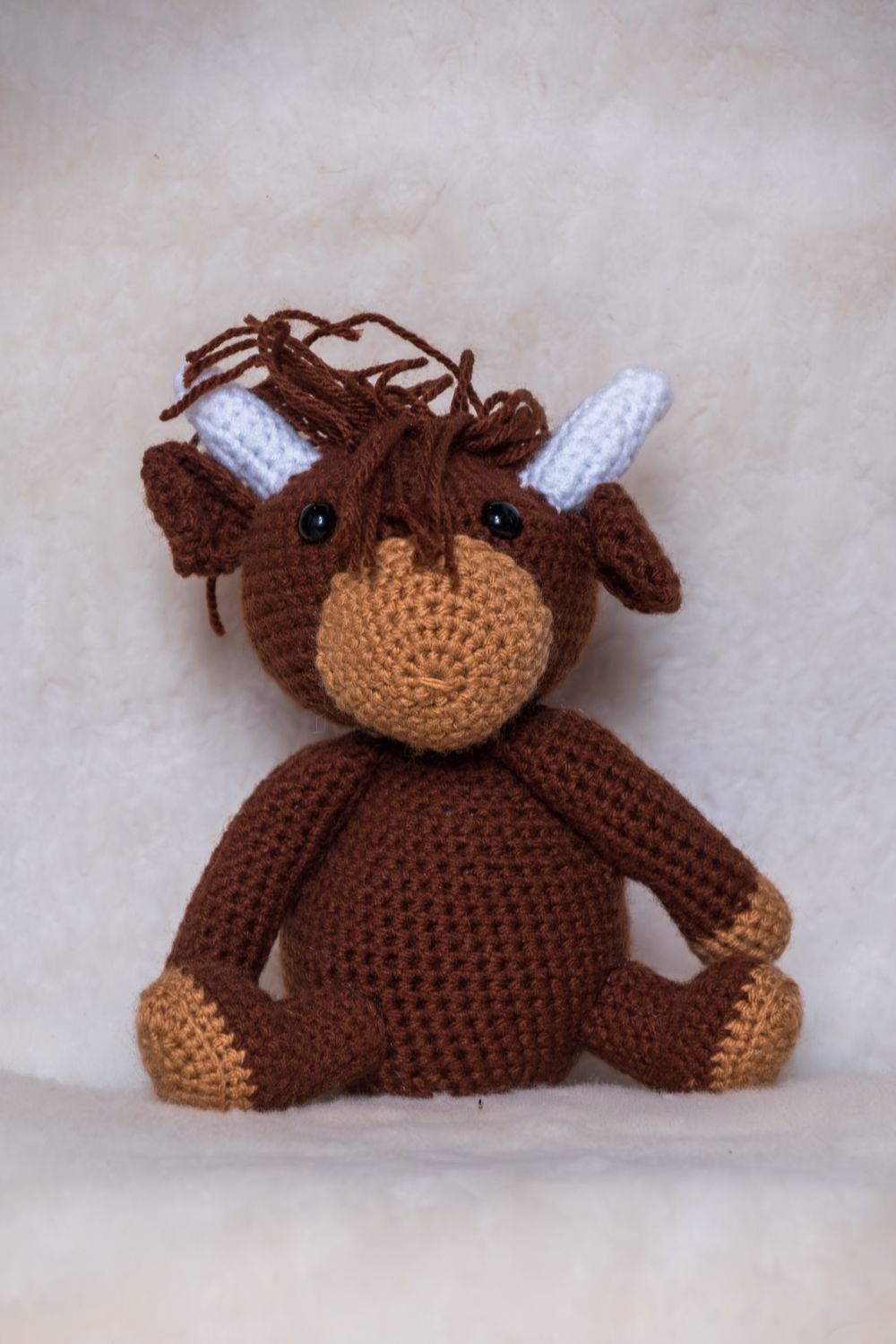 WOOL KNITTED ANIMAL (RUSTY)