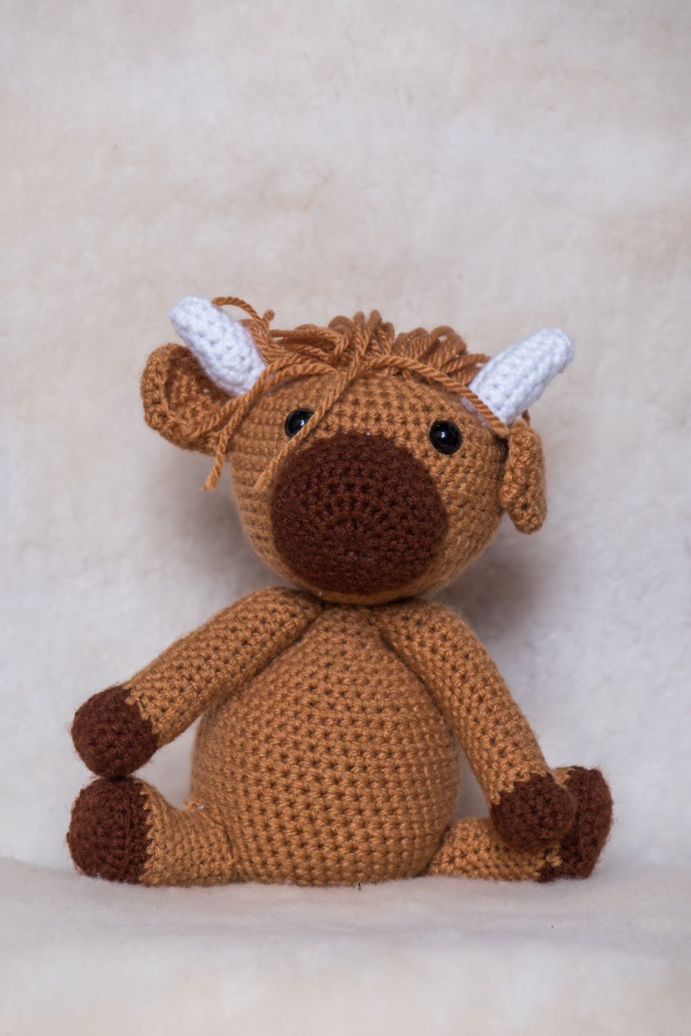 WOOL KNITTED ANIMAL (COFFEE)