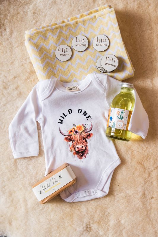 YELLOW BABY GIFT SET