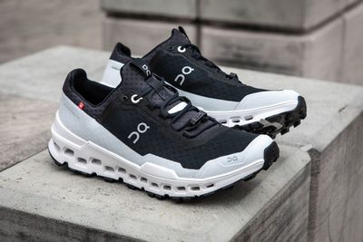 On Running Cloud Ultra Black White