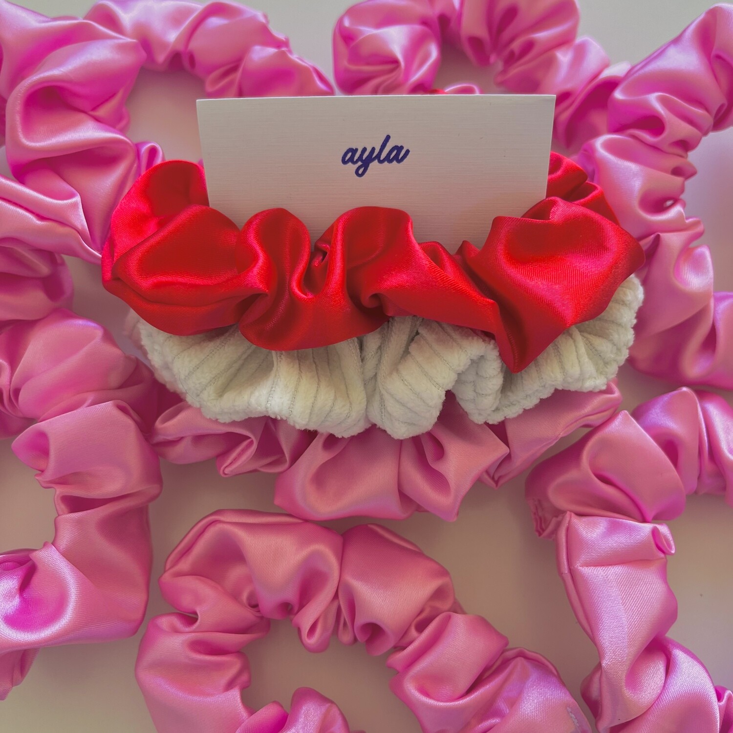 VALENTINES SCRUNCHIES