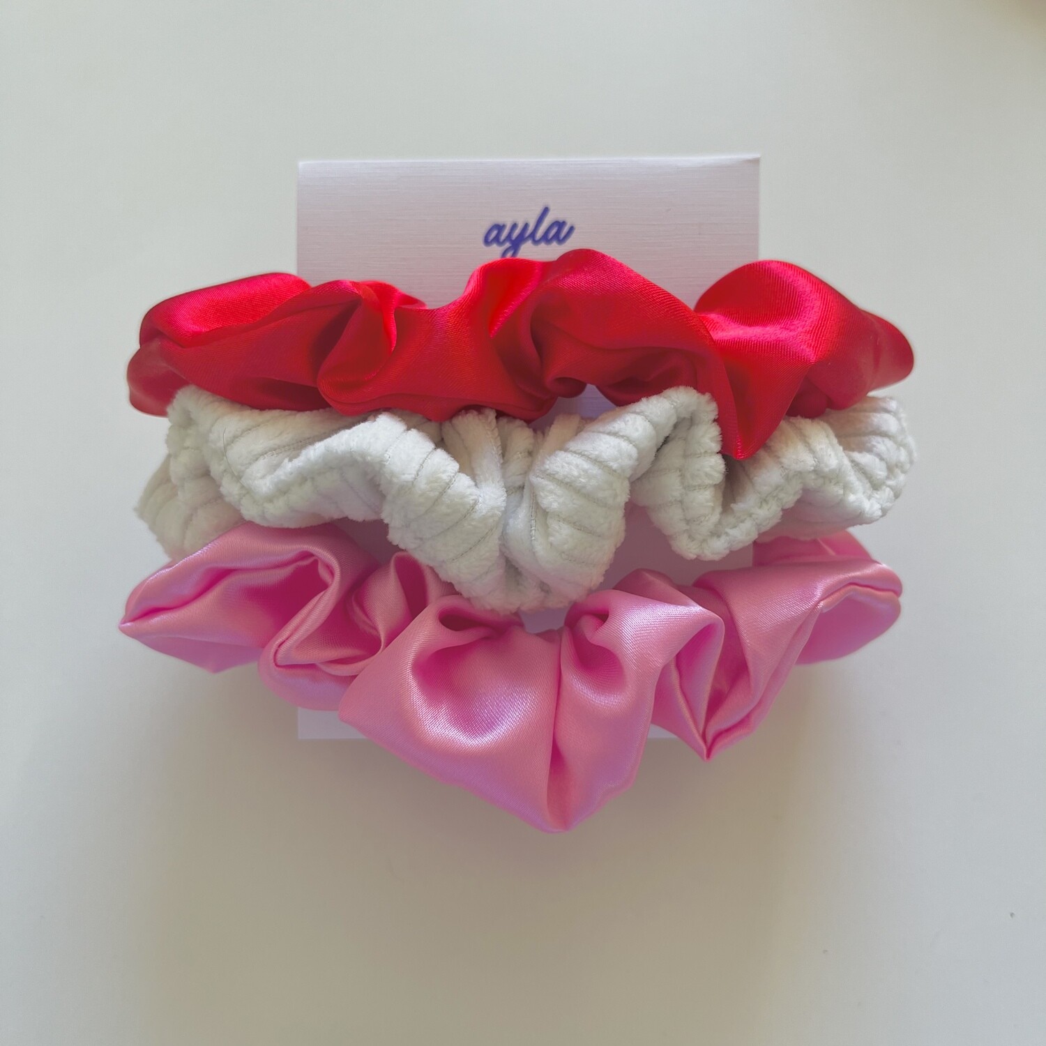 VALENTINES SCRUNCHIES