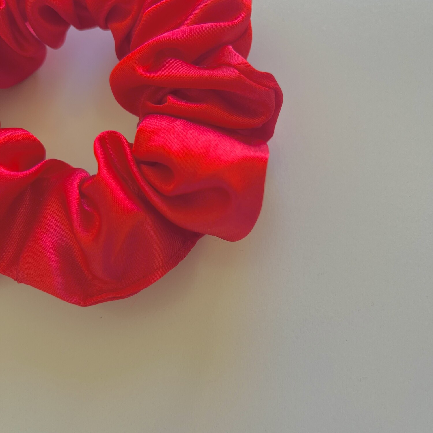 VALENTINES SCRUNCHIES