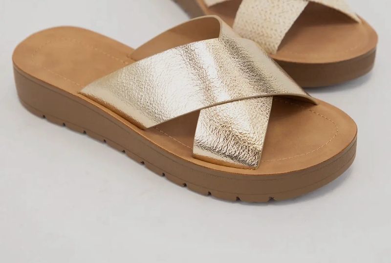 Lucy Light Weight Wedge