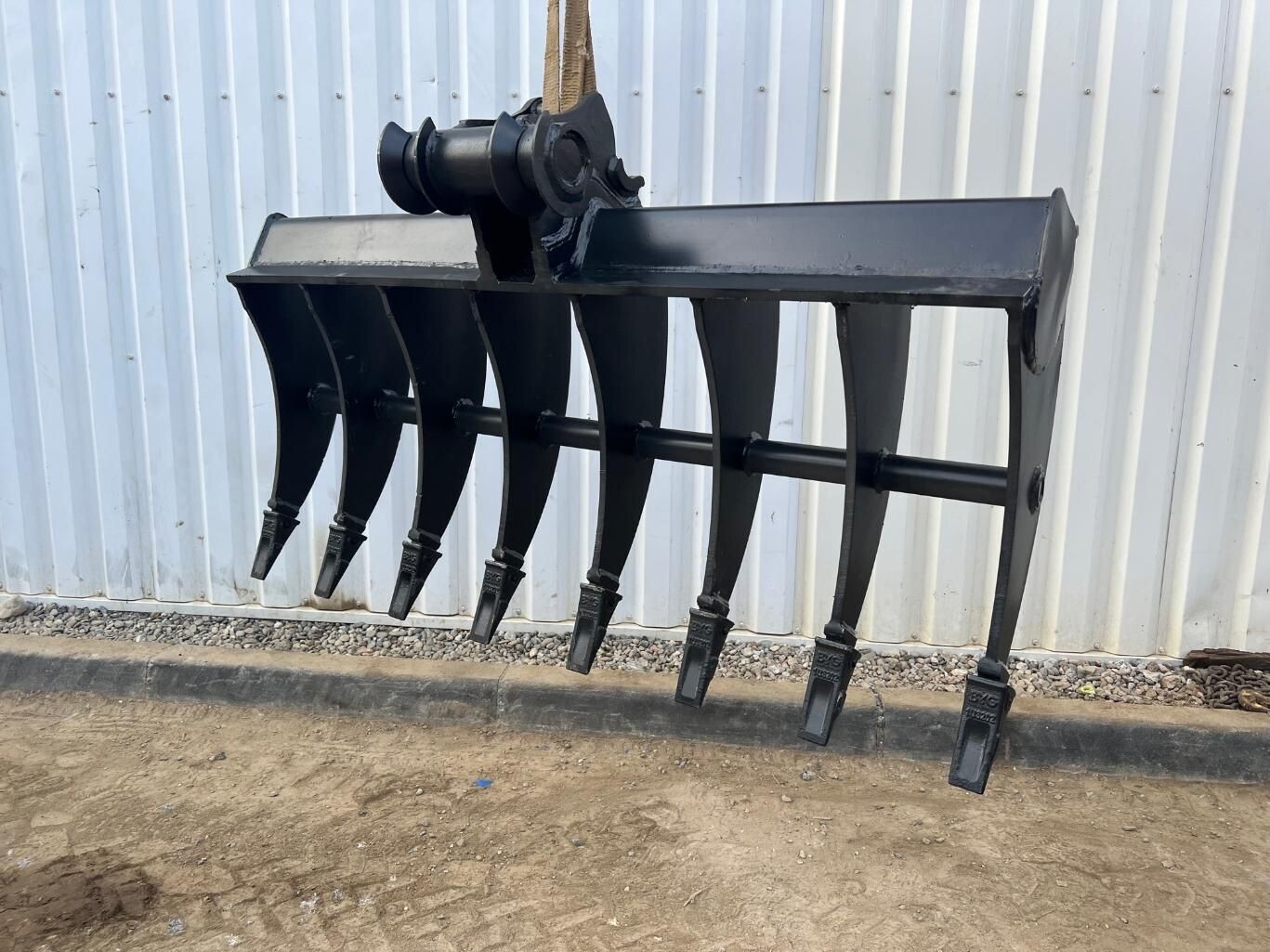 Godet fleco 1400 mm
Pelle 4T à 6T