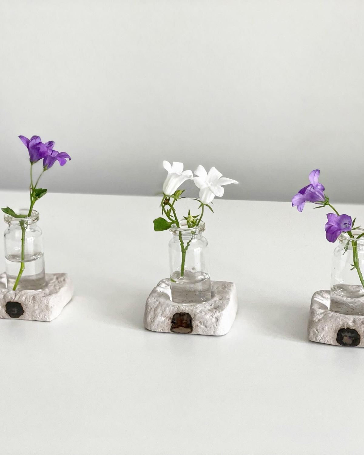Brons mini vaasje 'Little Things'