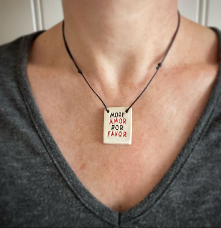 Ketting 'MORE AMOR POR FAVOR"