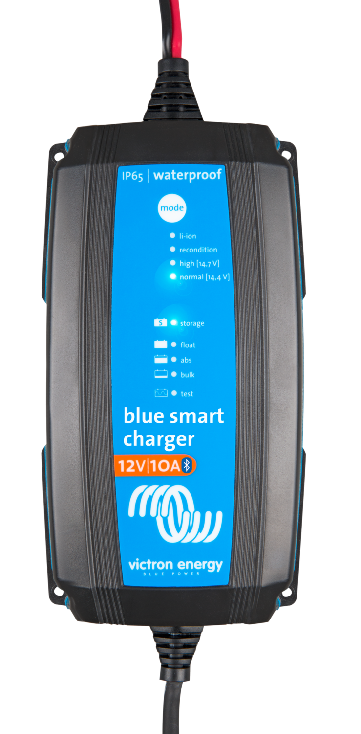 Blue Smart IP65 Charger 12/10 (1) 230V CEE 7/16 Retail
