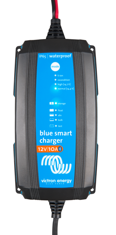 Blue Smart IP65 Charger 12/10 (1) 230V CEE 7/16 Retail Blue Smart IP65 Charger 12/10 (1) 230V CEE 7/16 Retail