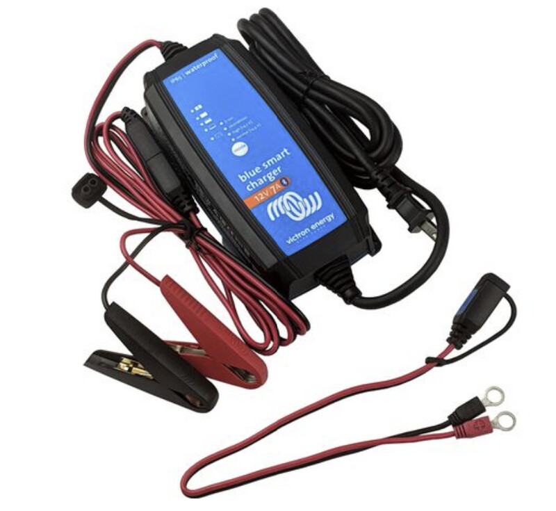Blue Smart IP65 Charger 24/8(1) 230V CEE 7/16 Retail Blue Smart IP65 Charger 24/8(1) 230V CEE 7/16 Retail