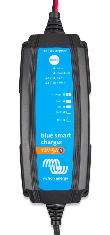 Blue Smart IP65 Charger 12/5 (1) 230V CEE7/16 Retail Blue Smart IP65 Charger 12/5 (1) 230V CEE7/16 Retail