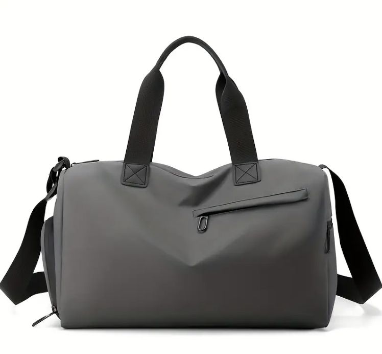 Gym bag with shoe compartment