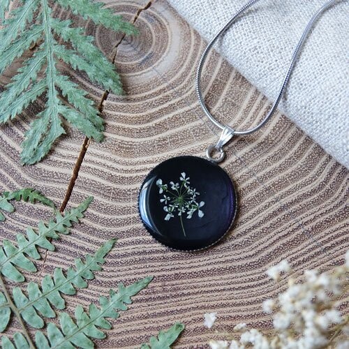 Kette Blütenschmuck