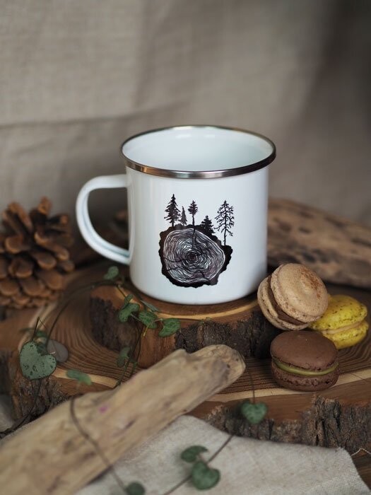 Emaille-Tasse 'Baumscheibe' Emaille-Tasse 'Baumscheibe'