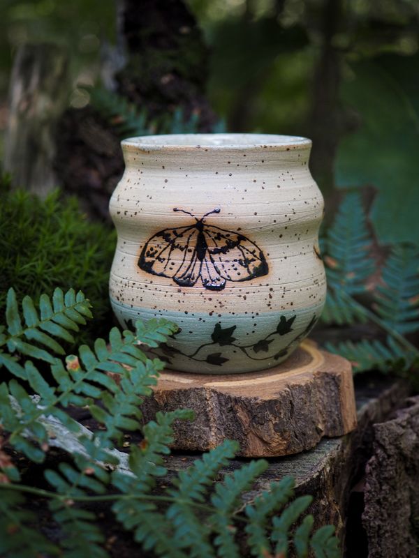 Keramik Becher 'Schmetterling'