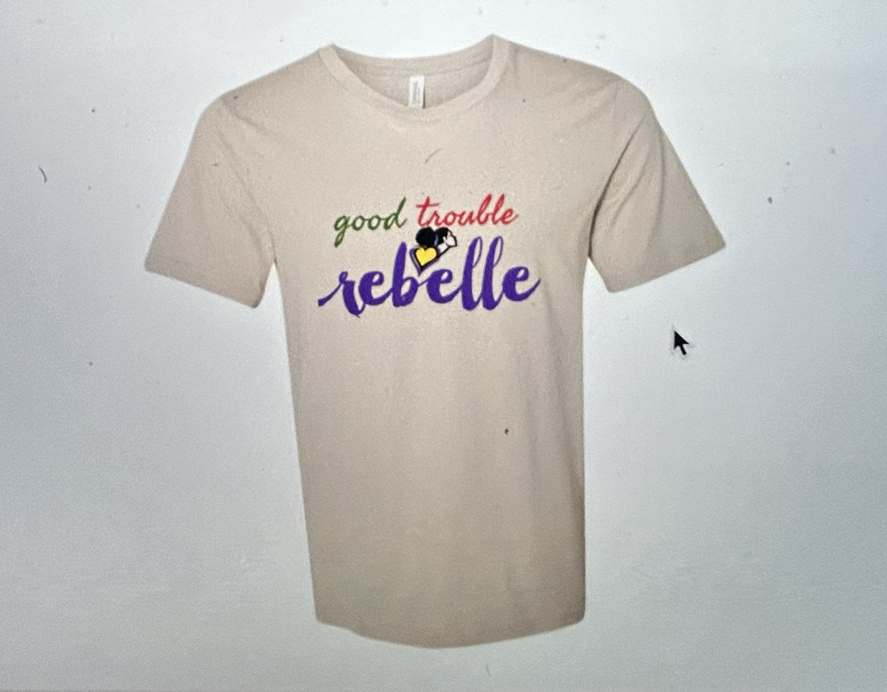 Good Trouble rebelle Uni Tee