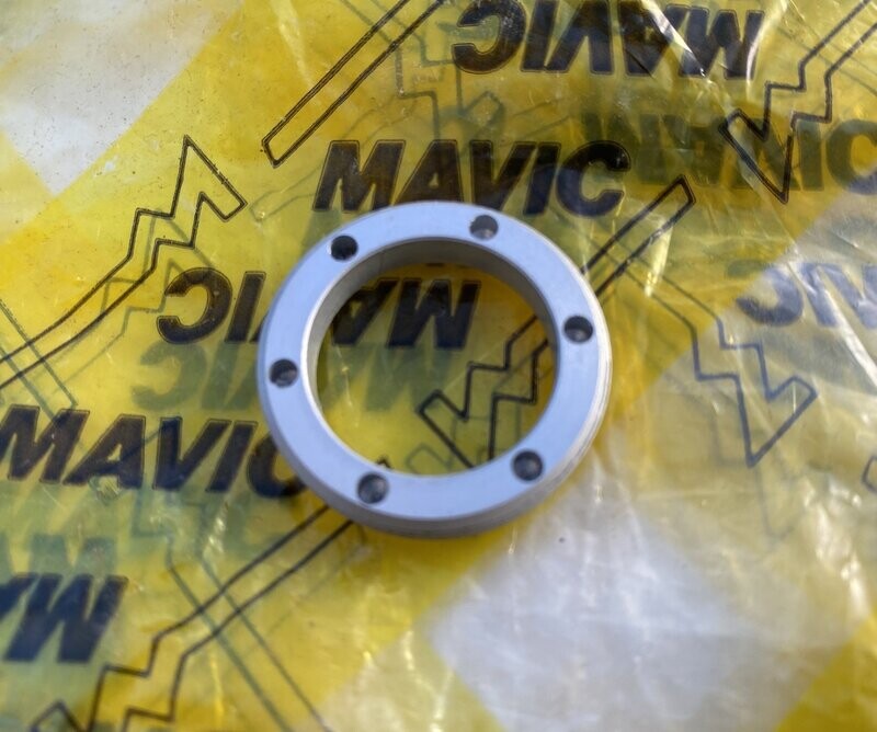 500023 - Mavic 500 / 550 / 501 / 571 Staubring links