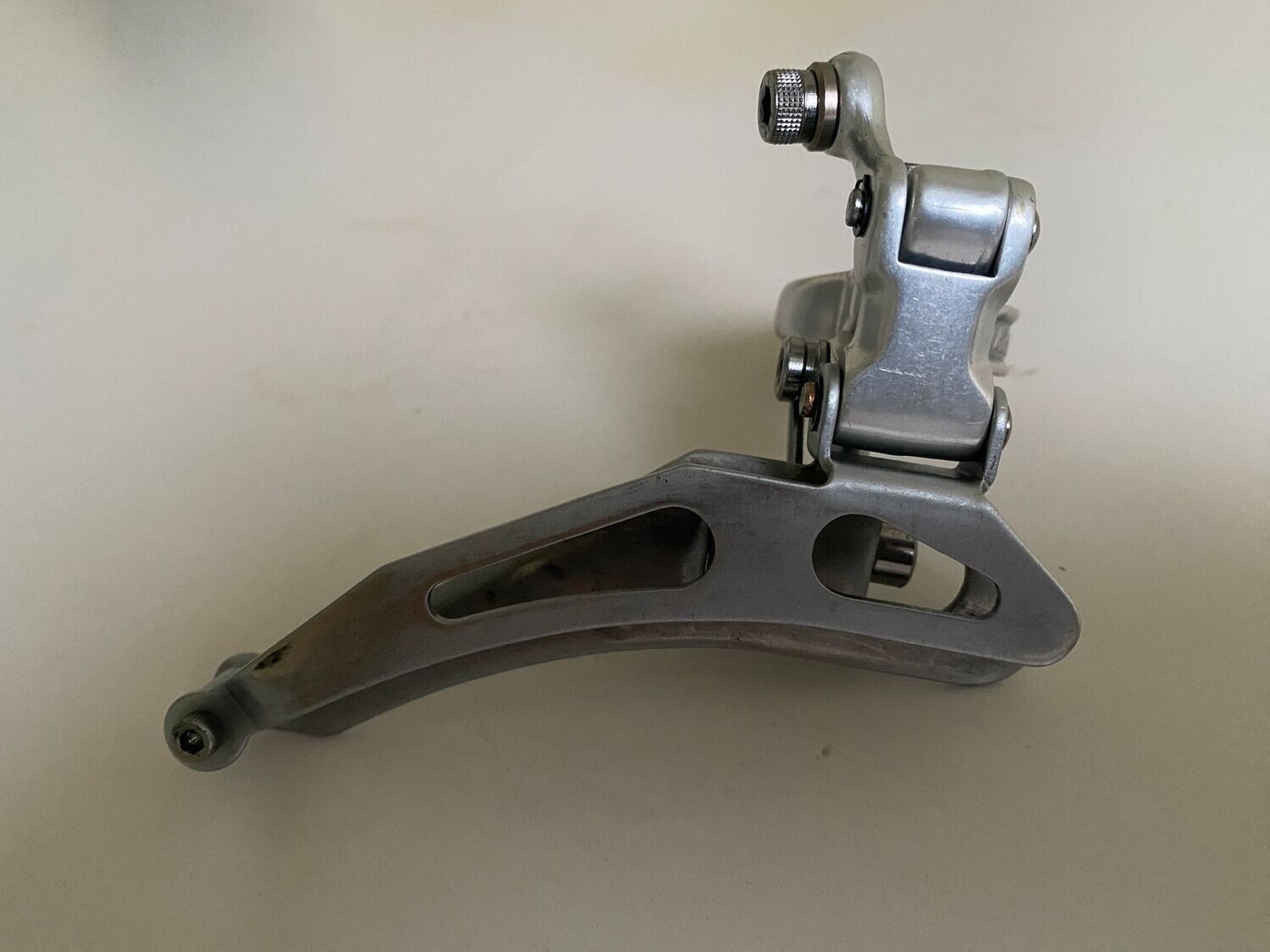 MAVIC 810 Front derailleur / 2-speed / clamp Ø 26,8 mm