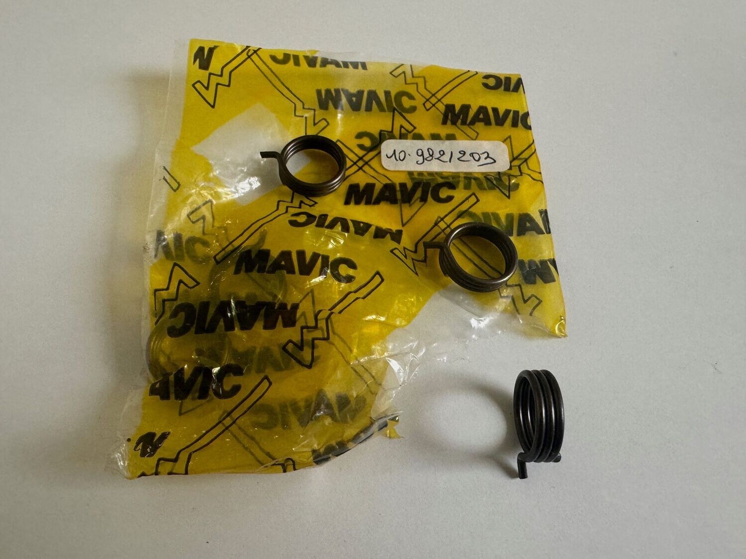 821203 - Mavic 821 Retention spring / left lever